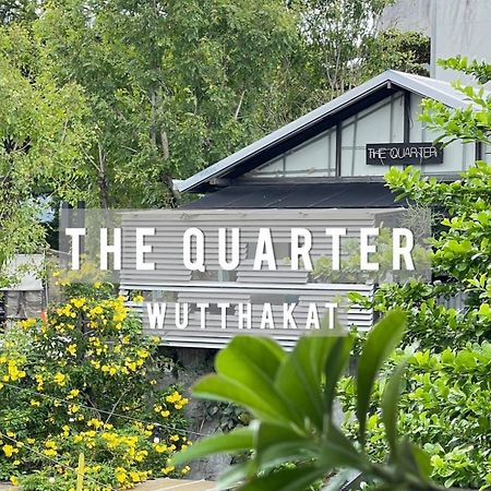 Appartamento The Quarter Wutthakat Bangkok Esterno foto